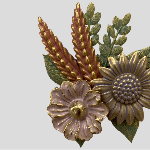 Vintage Purple Pink Green Pastel Painted Metal Brooch - Picture 4 of 5